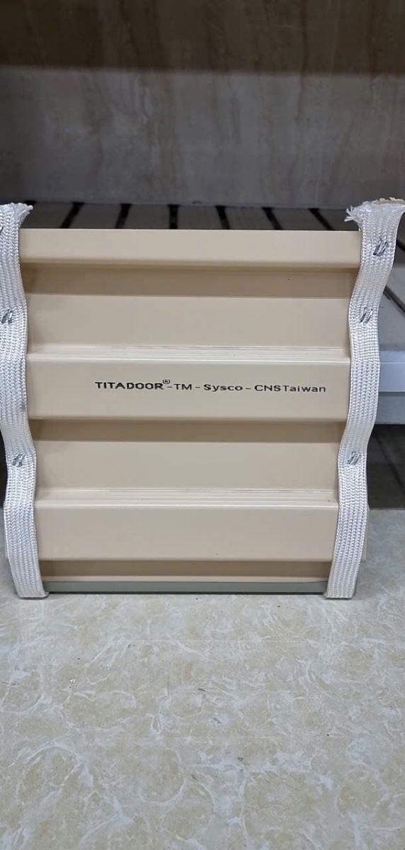 cửa cuốn tấm liền TITADOOR-TM