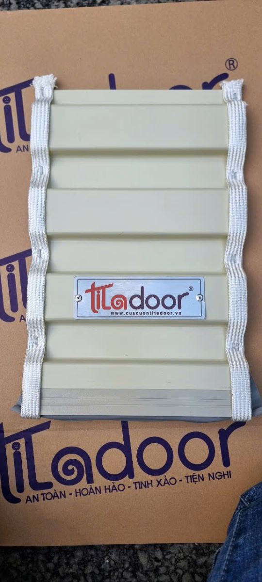 cửa cuốn TITADOOR PM1020S